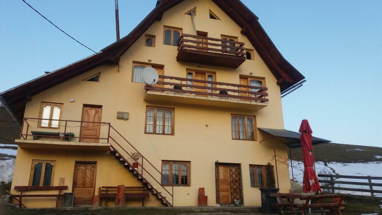 Pensiunea Miesca Matisesti Bagian luar foto